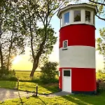 Liebevoll Hinterm Deich -